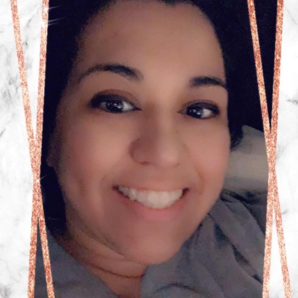 Meet your Posher, Angela